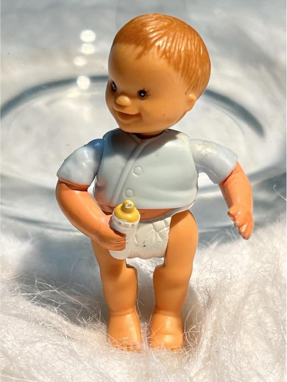VTG FISHER PRICE LOVING FAMILY 1998 BABY BOY WITH BOTTLE